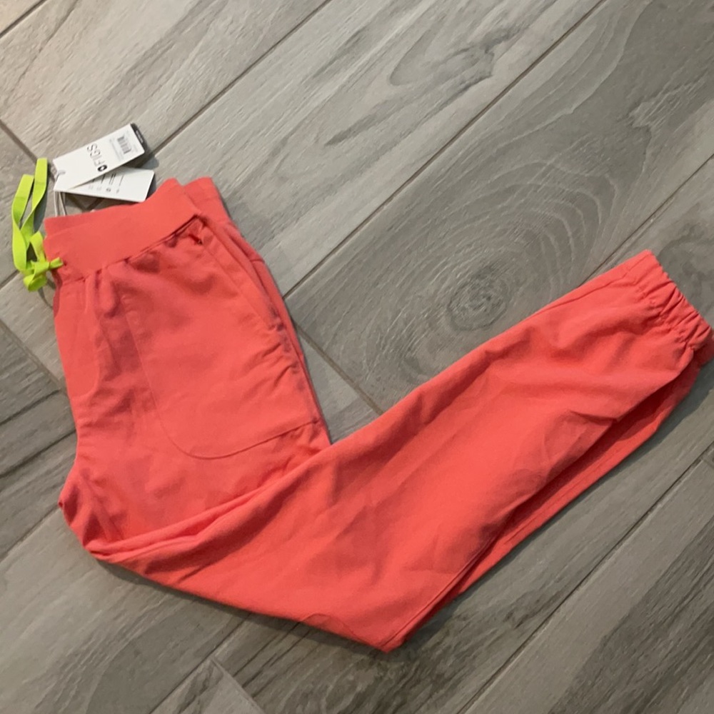 XXS TALDORA JOGGER FIGS HOT CORAL